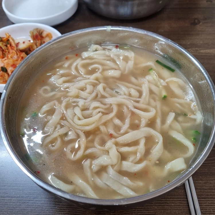 점심 칼국수